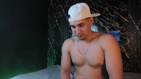 massimo_vidal online show from June 30, 5:58 pm