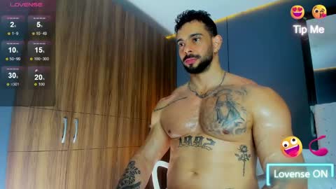 massimo online show from April 22, 1:19 am