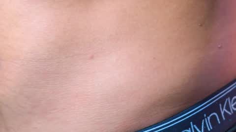 massimowalton2 online show from December 4, 1:36 am