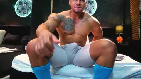 massimowalton2 online show from November 29, 1:25 pm