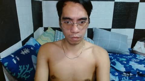 Snapshot of massive_boner02 chatting on January 10, 10:46 pm massive_boner02 online show from January 10, 10:46 pm