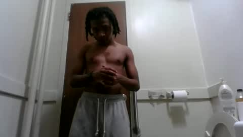 Snapshot of massivemalik chatting on December 29, 10:47 pm massivemalik online show from December 29, 10:47 pm