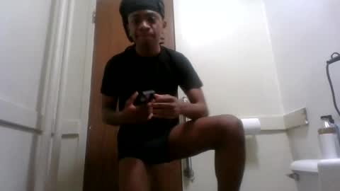 Snapshot of massivemalik chatting on February 7, 6:35 am massivemalik online show from February 7, 6:35 am