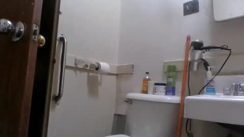 Snapshot of massivemalik chatting on November 22, 5:50 am massivemalik online show from November 22, 5:50 am