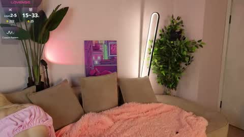 Maya online show from October 1, 4:29 am