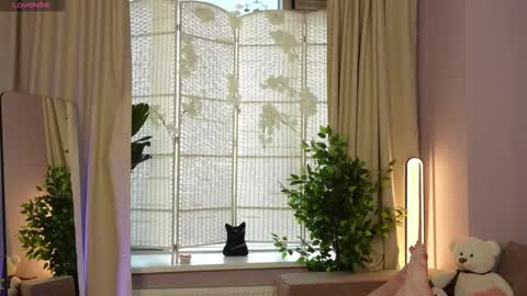 Maya online show from October 9, 4:21 am