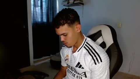 master_black777 online show from April 7, 5:35 pm