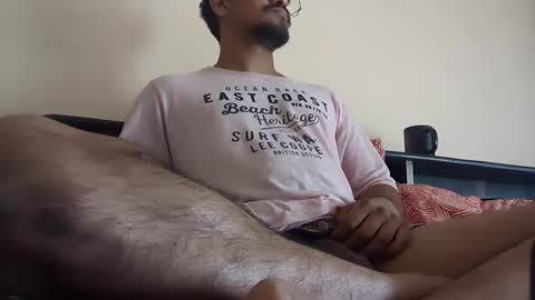 Snapshot of master_leoo chatting on December 3, 4:20 am master_leoo online show from December 3, 4:20 am