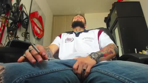 Snapshot of master_steven_01 chatting on January 7, 4:48 pm steven online show from January 7, 4:48 pm