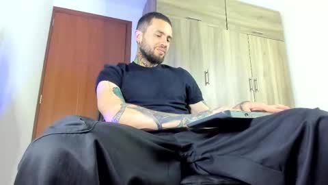 Snapshot of master_steven_01 chatting on November 2, 10:45 pm steven online show from November 2, 10:45 pm