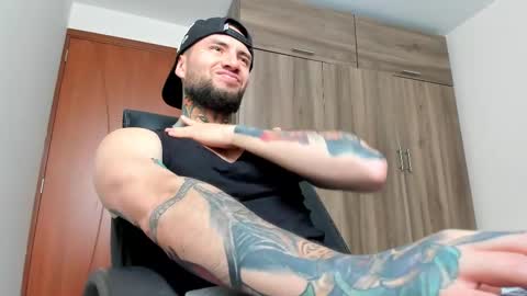 Snapshot of master_steven_01 chatting on November 17, 4:46 pm steven online show from November 17, 4:46 pm