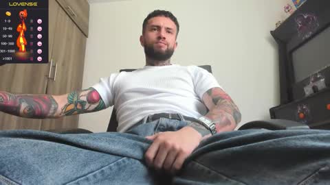 steven  online show from February 9, 5:06 pm