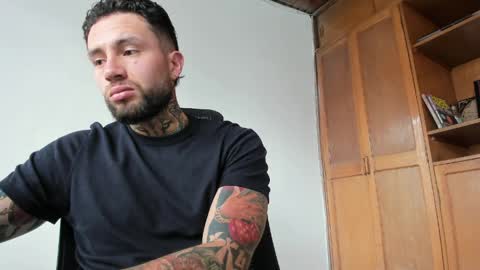 steven  online show from April 30, 4:24 pm