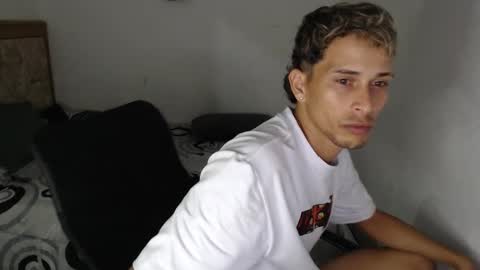 Snapshot of masteralda09 chatting on October 13, 2:33 am Alpha junior online show from October 13, 2:33 am