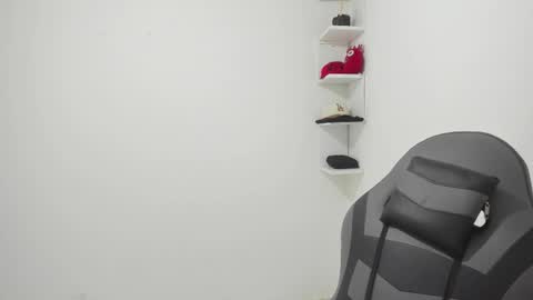 Snapshot of masteralda09 chatting on November 5, 4:29 pm Alpha junior online show from November 5, 4:29 pm