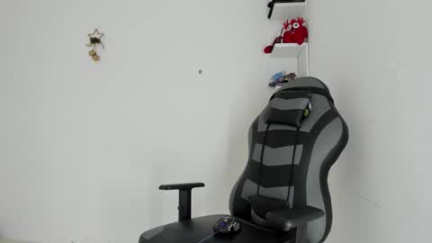 Snapshot of masteralda09 chatting on November 29, 2:31 pm Alpha junior online show from November 29, 2:31 pm