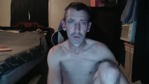 Snapshot of masterbatemike1 chatting on May 9, 9:25 am MasterbateMike online show from May 9, 9:25 am