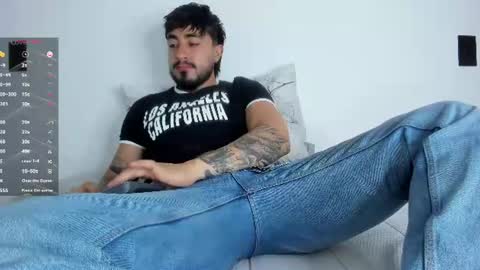Snapshot of masterfiterotic chatting on June 13, 11:24 pm masterfiterotic online show from June 13, 11:24 pm