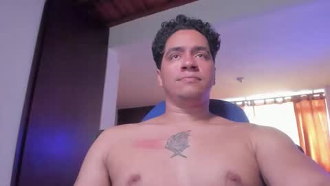 Juan Independent Model online show from October 23, 8:40 pm