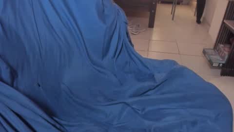 Juan Independent Model online show from November 9, 8:18 pm