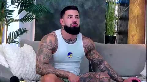 masterkingofmuscle online show from October 15, 10:04 am