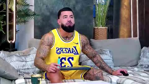 masterkingofmuscle online show from November 8, 9:20 am