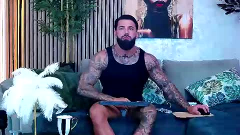 Snapshot of masterkingofmuscle chatting on July 21, 7:54 am masterkingofmuscle online show from July 21, 7:54 am