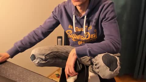 Snapshot of mastermiko chatting on February 10, 12:18 pm Silly Rabbit online show from February 10, 12:18 pm