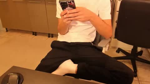 Silly Rabbit  online show from December 16, 7:02 am