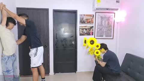 Team Cris Darwin- Fernando- Stiven- David online show from April 21, 11:27 am