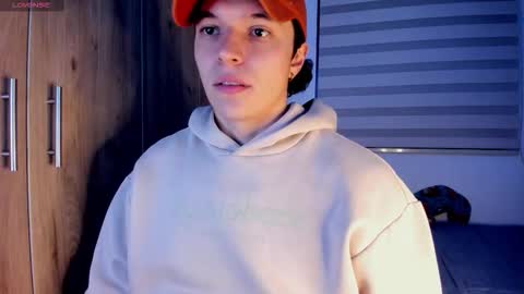 mastrangelo_x online show from March 27, 3:34 am