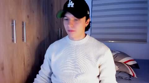 mastrangelo_x online show from June 27, 5:01 am