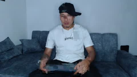 Snapshot of mat_kush chatting on July 20, 2:26 am Matt online show from July 20, 2:26 am