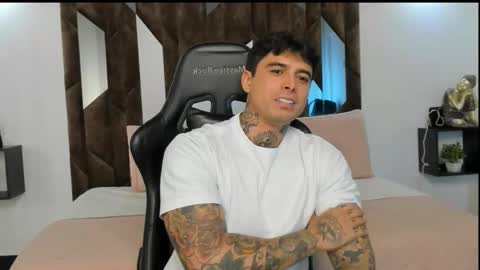 mateo_dilucajs1 online show from October 8, 8:50 pm