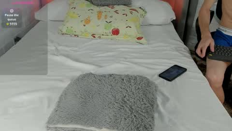 Snapshot of mateo_hunter chatting on January 8, 2:52 pm MATEO HUNTER online show from January 8, 2:52 pm