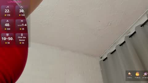 Snapshot of mateo_hunter chatting on January 10, 1:35 pm MATEO HUNTER online show from January 10, 1:35 pm