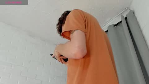 Snapshot of mateo_hunter chatting on January 16, 3:38 pm MATEO HUNTER online show from January 16, 3:38 pm