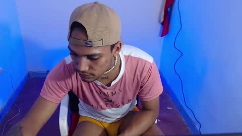 Mateo and Noah online show from January 18, 9:02 am