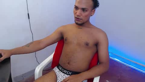 Mateo and Noah online show from February 24, 7:01 pm