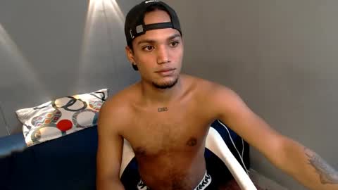 Mateo and Noah online show from April 19, 6:21 pm