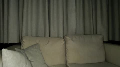 Snapshot of mateo_zeus chatting on December 5, 5:28 pm mateo_zeus online show from December 5, 5:28 pm