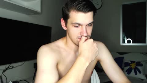 Snapshot of mateo_zeus chatting on January 8, 3:40 am mateo_zeus online show from January 8, 3:40 am