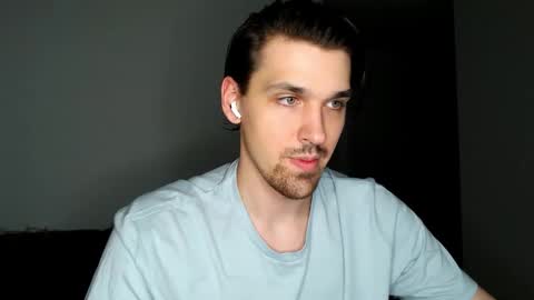 Snapshot of mateo_zeus chatting on October 21, 12:44 am mateo_zeus online show from October 21, 12:44 am