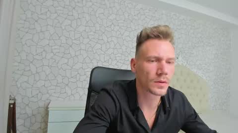 MateoBenjamin online show from December 5, 5:06 pm