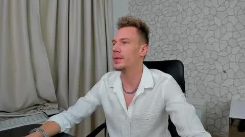 MateoBenjamin online show from January 3, 7:18 pm