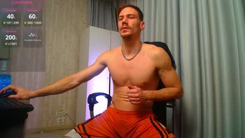 MateoBenjamin online show from December 4, 6:44 am