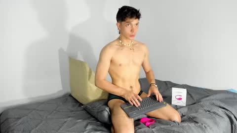 Snapshot of mateosantiago24 chatting on February 17, 9:13 am Mateo Santiago online show from February 17, 9:13 am