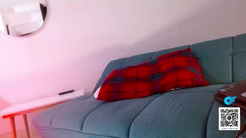 STRURIBE ON INSTAGRAM online show from October 2, 11:12 pm