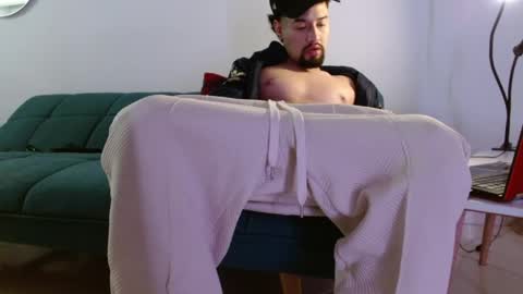 STRURIBE ON INSTAGRAM online show from April 6, 8:48 am