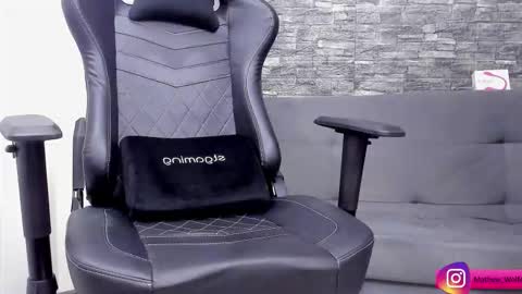 Mathew Independent model online show from October 7, 6:32 am